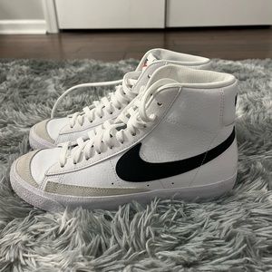 NIKE blazers